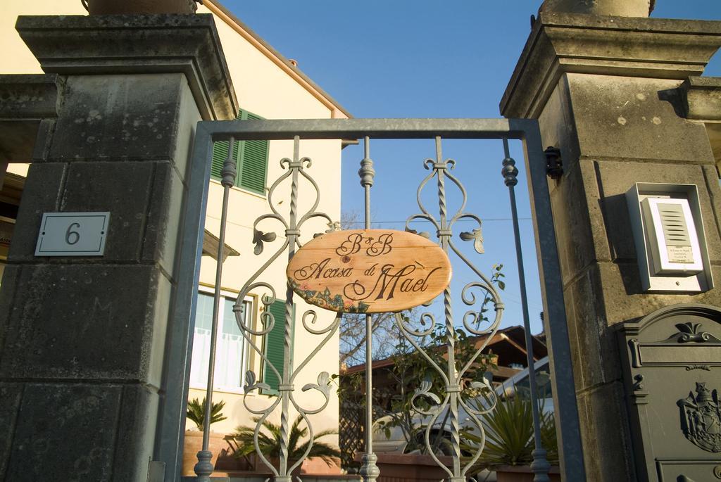 B&B A Casa Di Mael San Costanzo Exterior foto